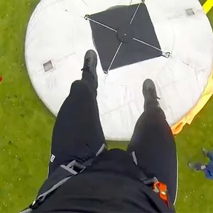 Canopy on approach to the landing area